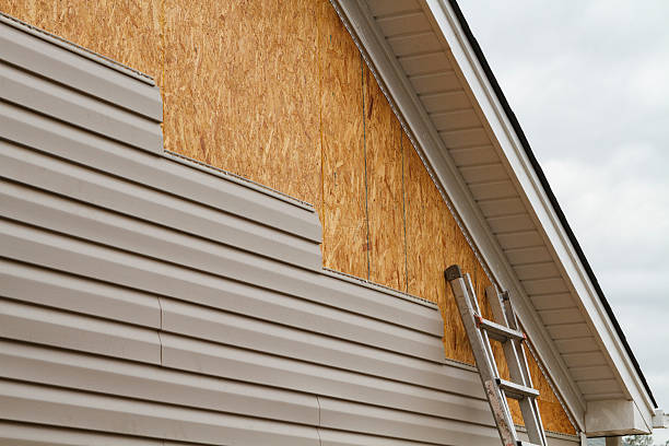 24/7 Emergency Vinyl Siding experts in Milton, NC